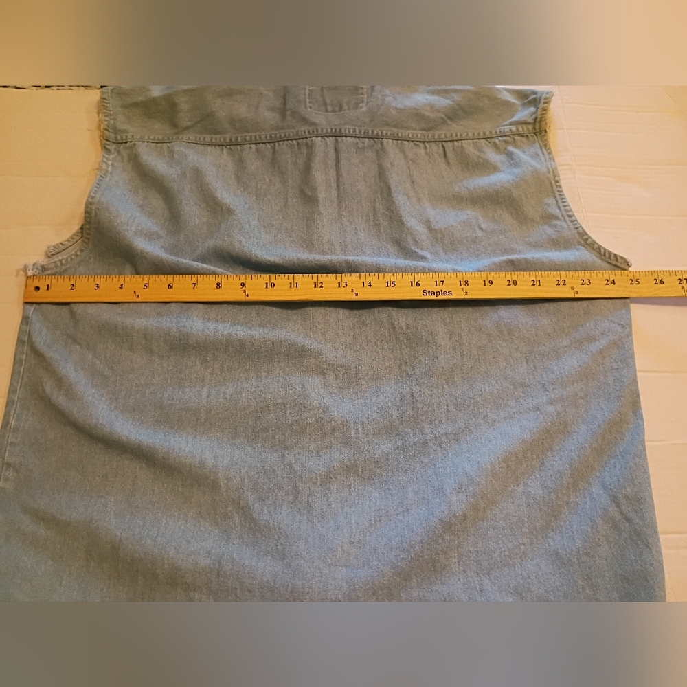 VTGLevi's Light Blue Sleeveless Denim Shirt Y2K Sz L - Picture 4 of 10